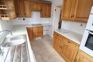 Kitchen- click for photo gallery